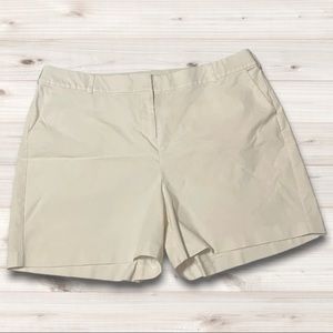 NWT Lane Bryant Plus Size Class White Shorts | Size 18